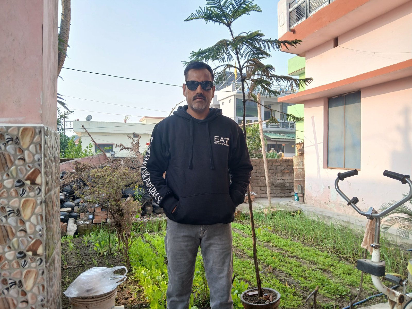 Independent Trustworthy Maleescort available For single ladies and couples  image 1